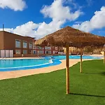 Villadunas - With Luxury Hot Tub And Tiki Roof Bar Сasa de vacaciones *