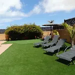 Сasa de vacaciones Villadunas - With Luxury Hot Tub And Tiki Roof Bar *