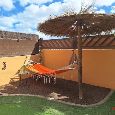 Villadunas - With Luxury Hot Tub And Tiki Roof Bar * Corralejo