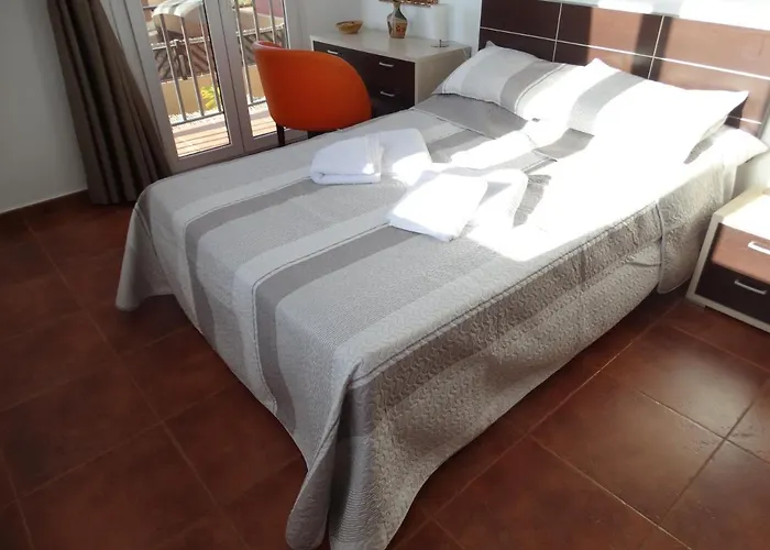 Villadunas - With Luxury Hot Tub And Tiki Roof Bar * كوراليهو