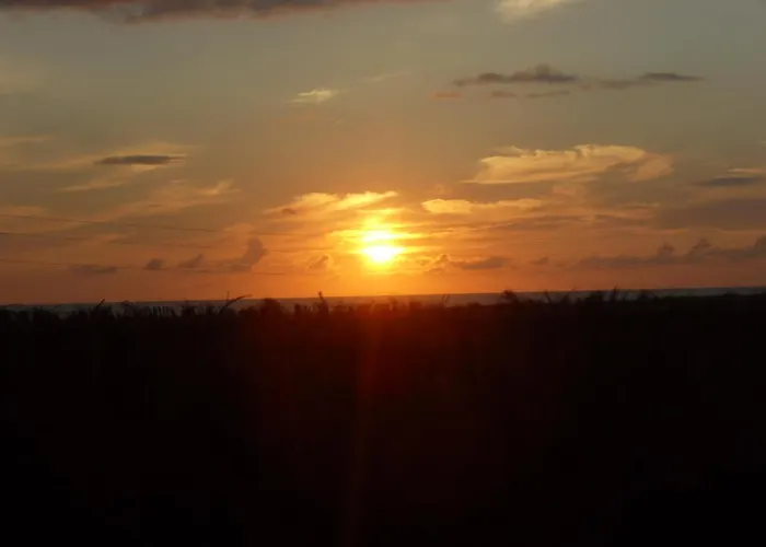 بيت للعطل Villadunas - With Luxury Hot Tub And Tiki Roof Bar *