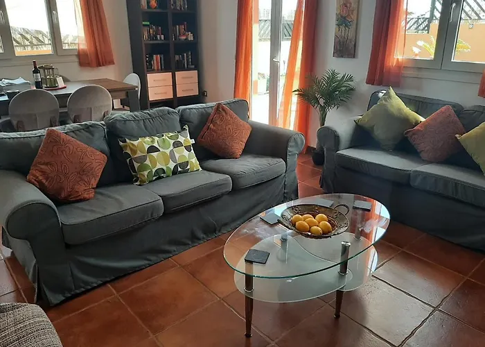 Villadunas - With Luxury Hot Tub And Tiki Roof Bar Corralejo