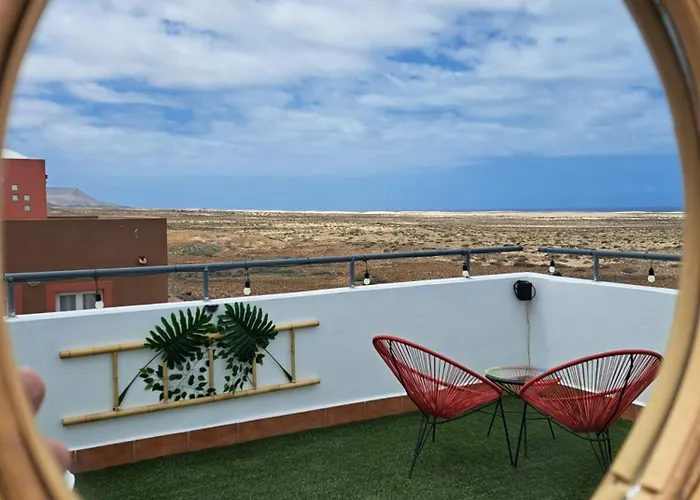 Villadunas - With Luxury Hot Tub And Tiki Roof Bar Hébergement de vacances *