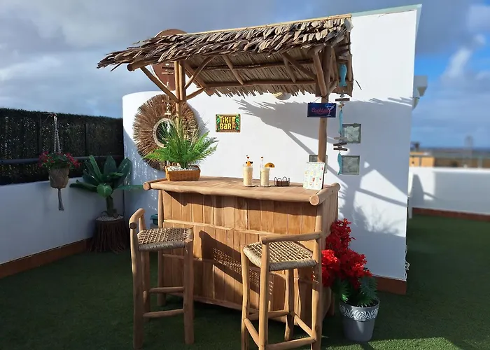 Villadunas - With Luxury Hot Tub And Tiki Roof Bar Hébergement de vacances