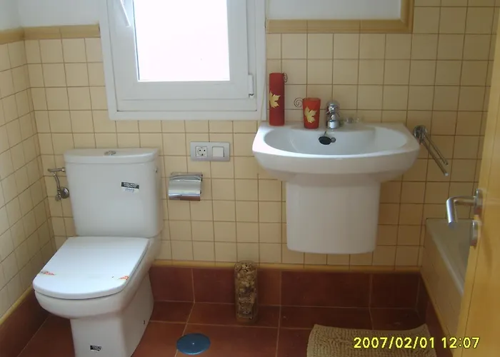 Villadunas - With Luxury Hot Tub And Tiki Roof Bar *